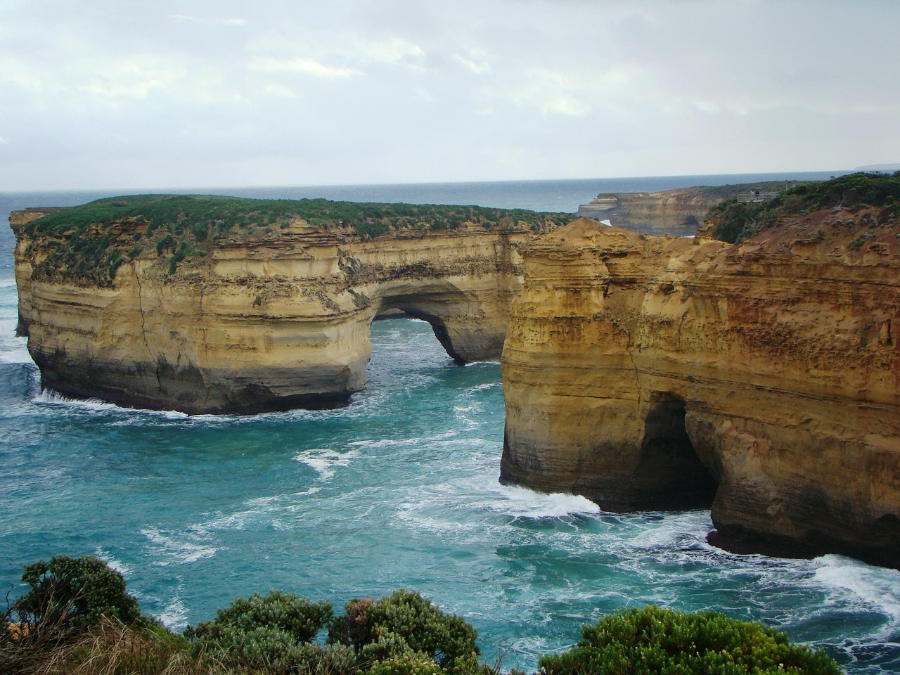 London bridge, australia, geography — 5 Reasons to switch to digital banking