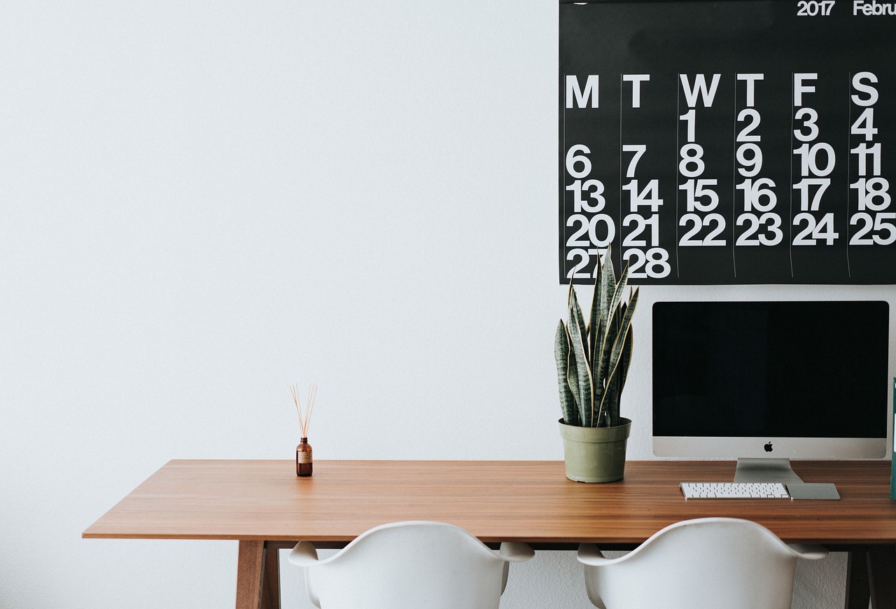 Apple, computer, browser — 9 Tips to Remember When Selecting a Corporate Video Production Company