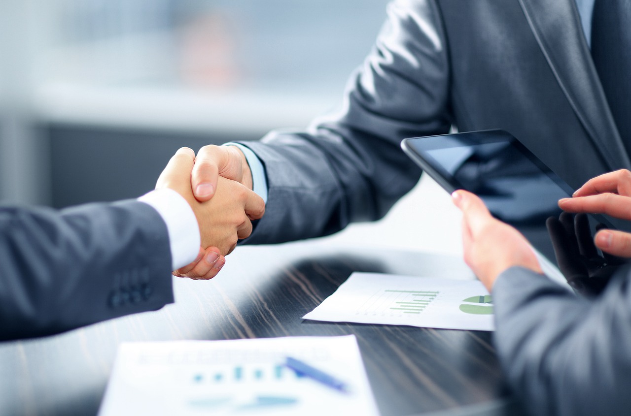 Finance, bank, banking — Operational benefits of automatic control system