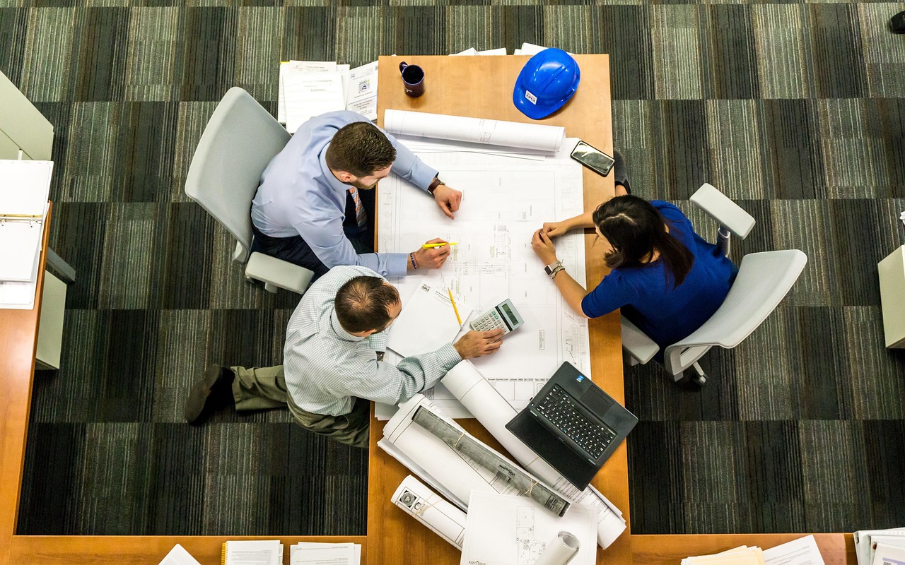 Meeting, business, architect — Three Incredible things about Faris CPA