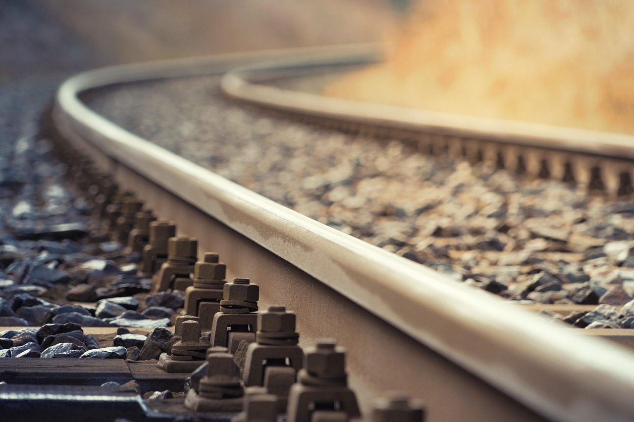 Tracks, steel, rails — Why Porta Cabin Is Preferred in the Construction Industry