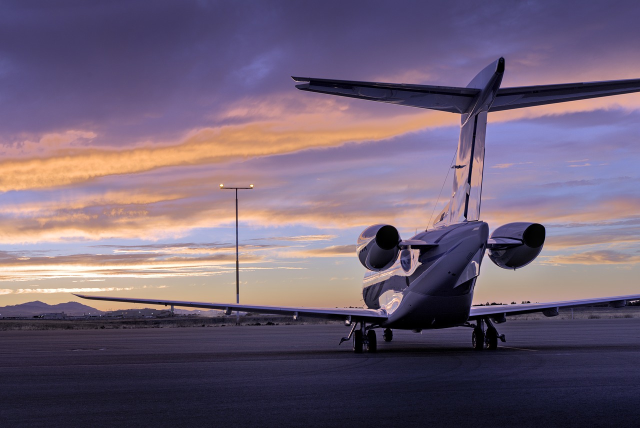 Aircraft, pilatus pc-24, corporate jet — Why professional development courses are beneficial for every businessman?