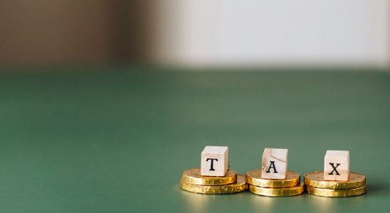 tax advantages stock market