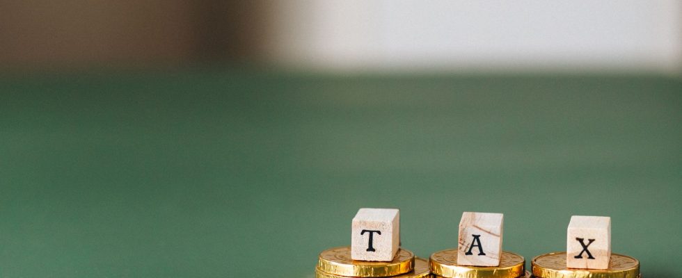 tax advantages stock market